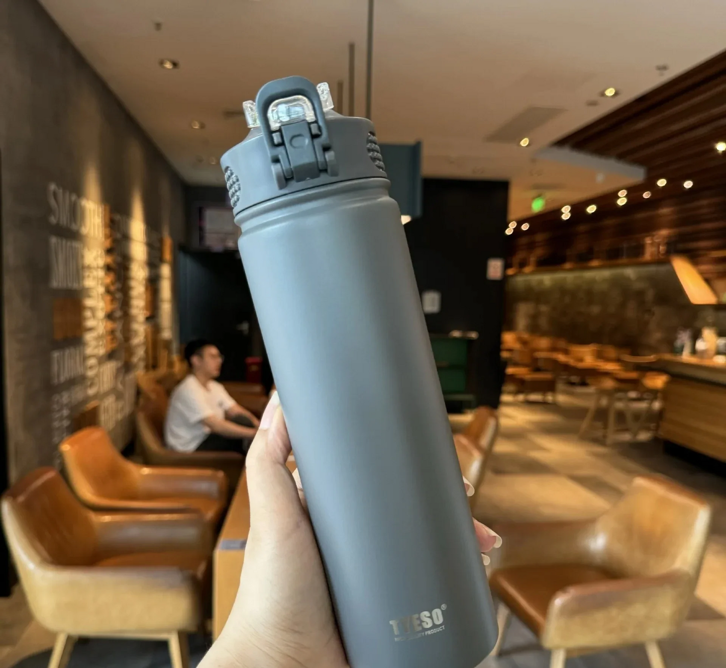 Stainless steel insulated bottle / thermos