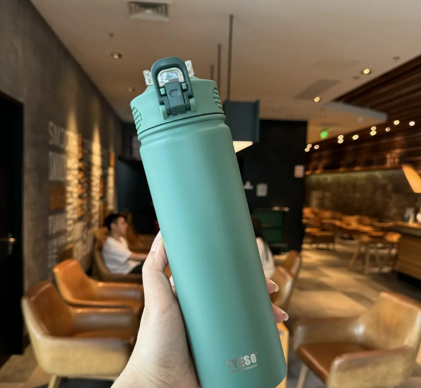 Stainless steel insulated bottle / thermos