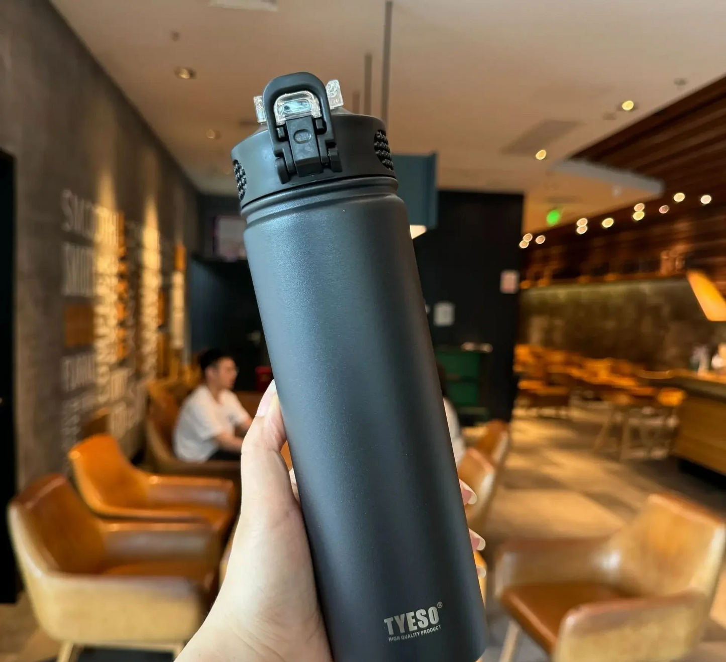 Stainless steel insulated bottle / thermos